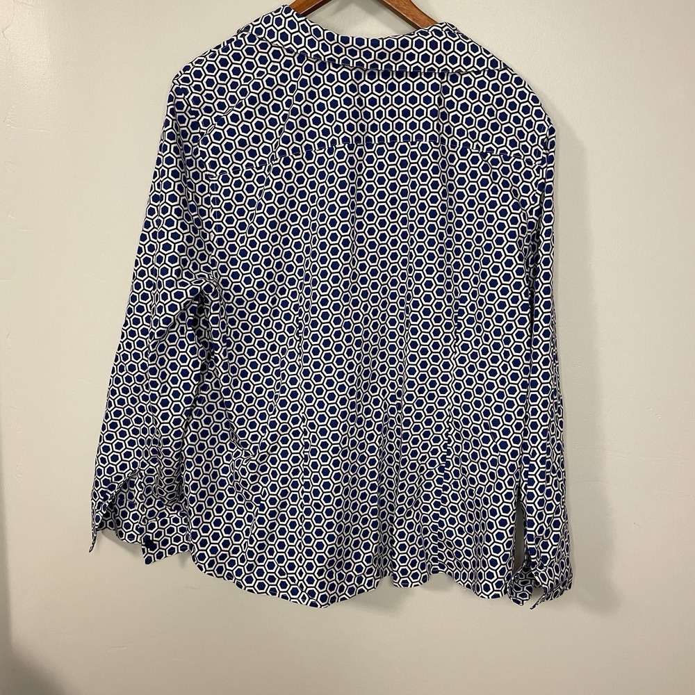 Chico's No-Iron Blouse Geometric Button Up Shirt Blue 4 US XXL - Picture 4 of 7